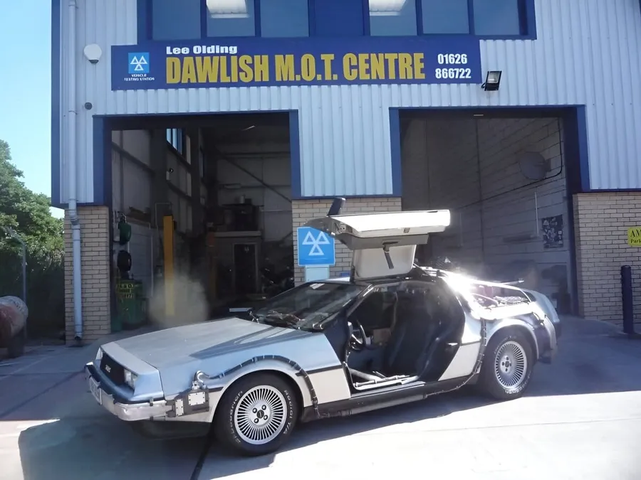 Dawlish MOT Centre: Reliable Vehicle Testing in the Business Park