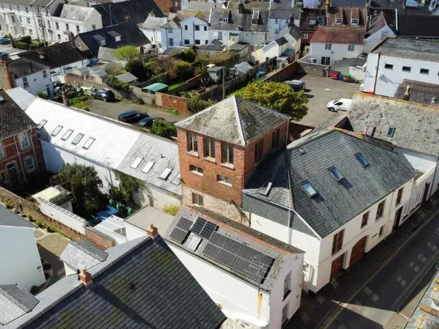 The Tower: Elevated Coastal Retreat in Dawlish